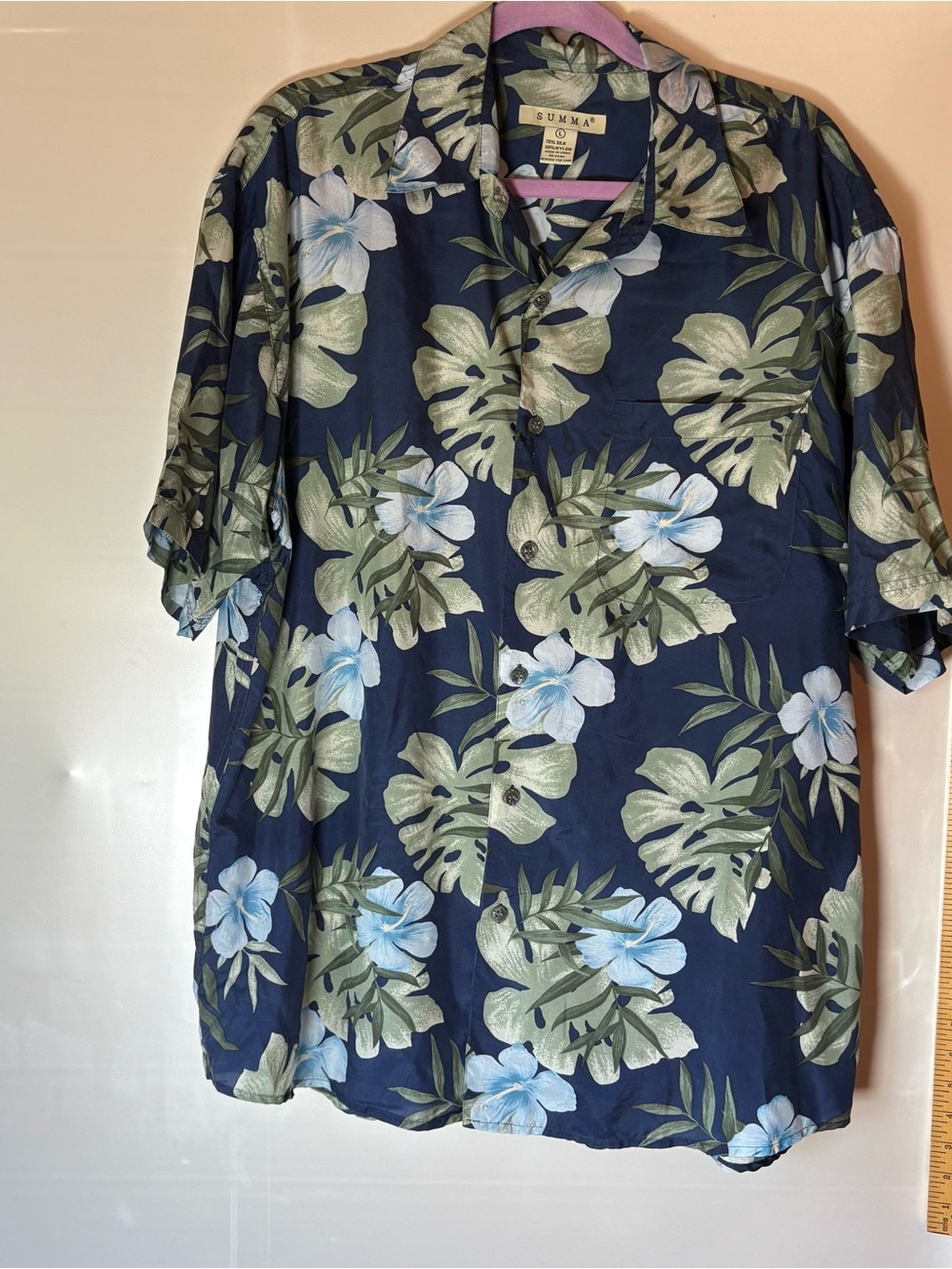 Summarā Navy Blue Tropical Floral Button-Down Shirt